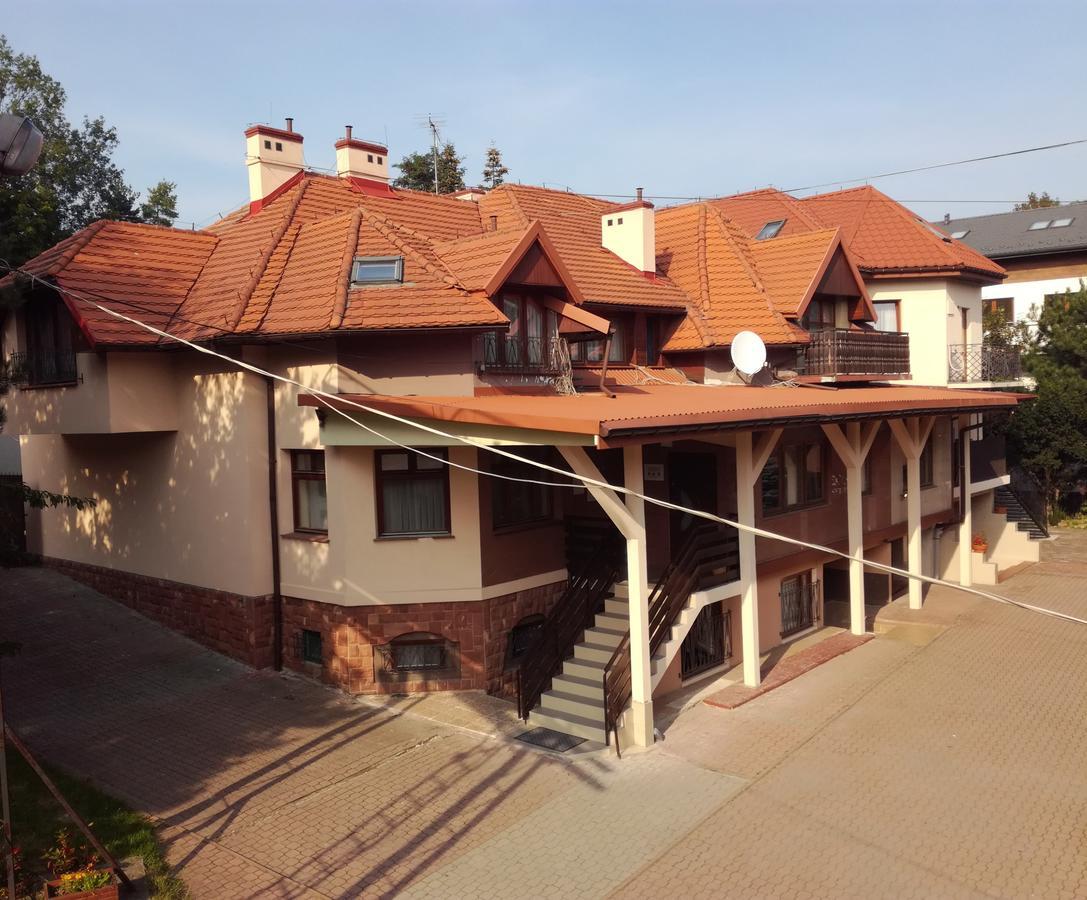 Park Hotel Myslenice Exterior photo